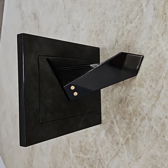 Henri Bendel Iconic Picture Frame LIKE NEW!! - Picture 2 of 6